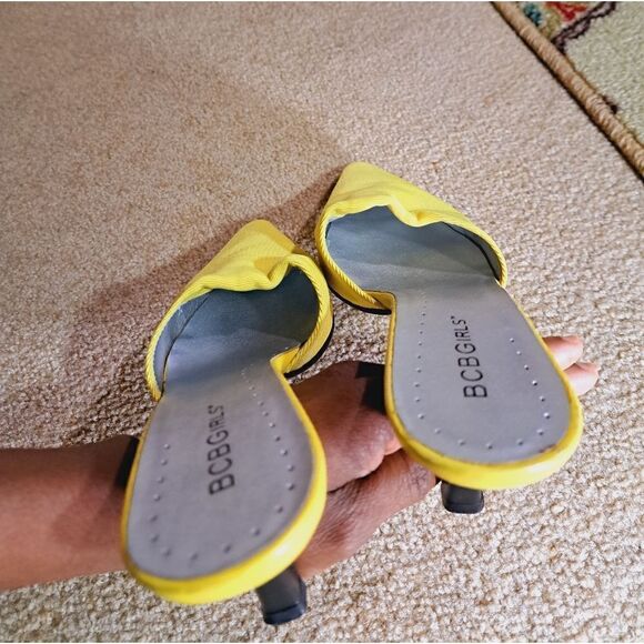 BCBGirls    - Picture 4 of 14